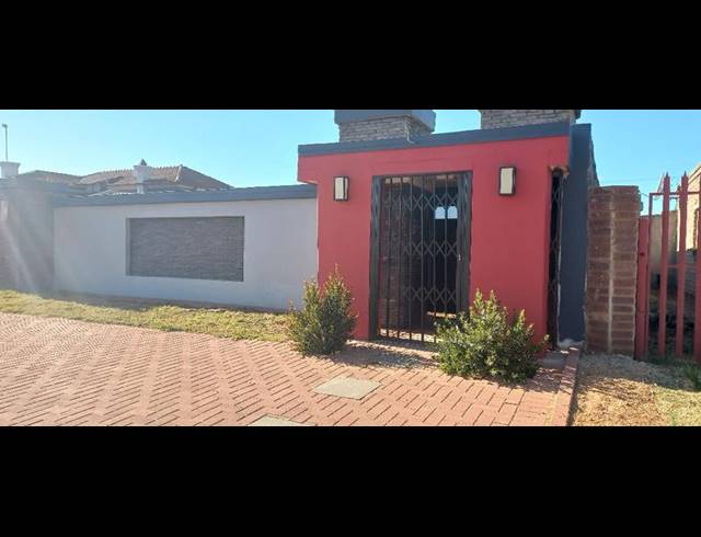 LAND FOR SALE IN MEYERTON PARK